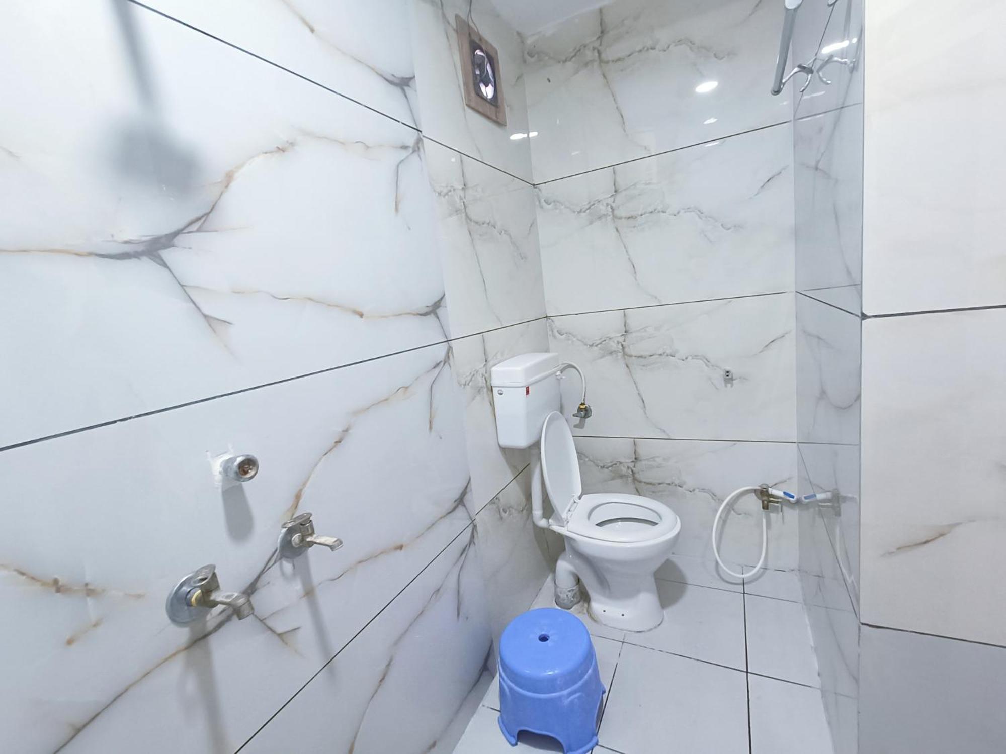 Ginger Hotels Ujjain Tower Kshipra Inn-Family Stay Airconditioned Hotel Exterior photo