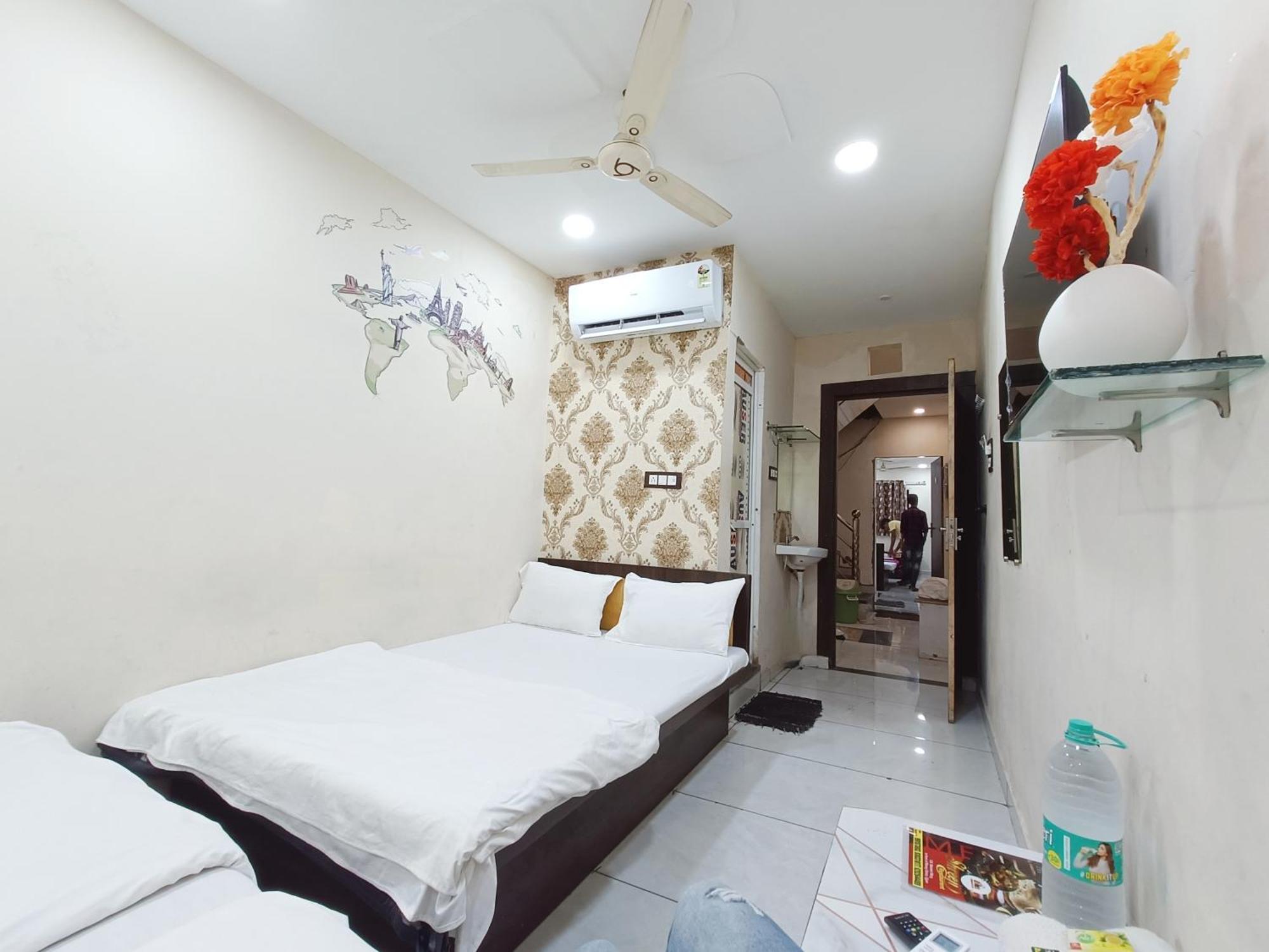 Ginger Hotels Ujjain Tower Kshipra Inn-Family Stay Airconditioned Hotel Exterior photo